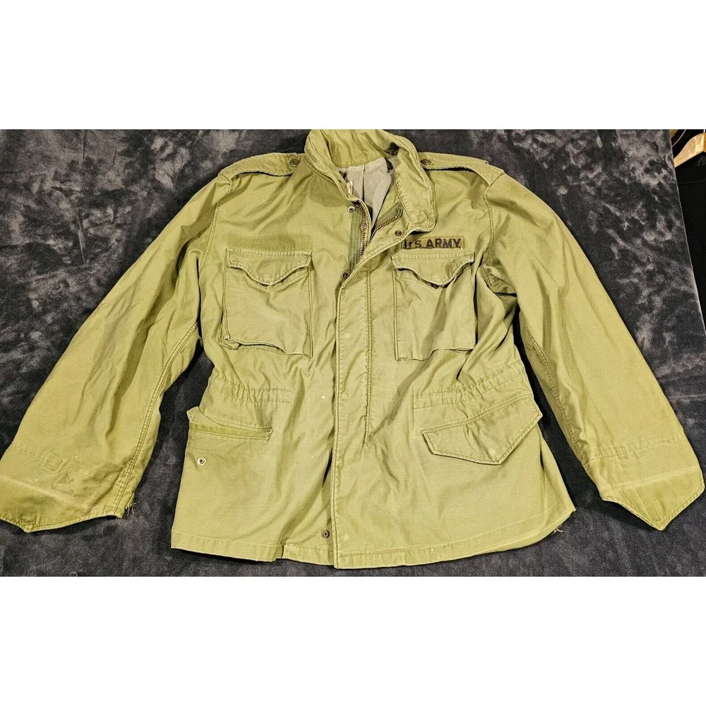 Vintage Size Med Short US Army Field Cold Weather Jacket Regular 8415-782-2940